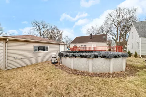 Exterior - 744 1st Ave, Morris, IL 60450 photo 7 of 8