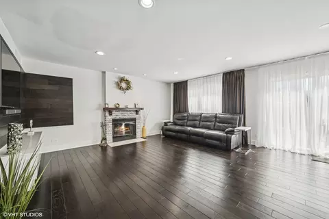 1288 Sebring Cir, Elgin, IL 60120 photo 7