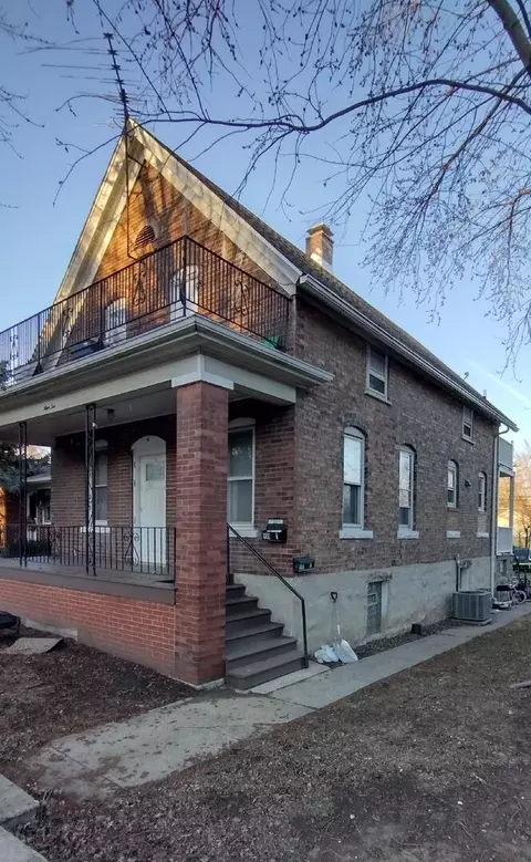 Exterior - 910 Summit St, Joliet, IL 60435 photo 2 of 7