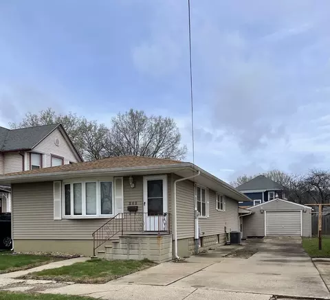262 Broadway St, Marseilles, IL 61341