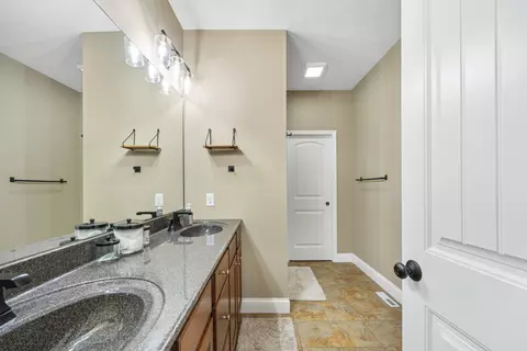 5 Yukon Cir, Bloomington, IL 61705 photo 25