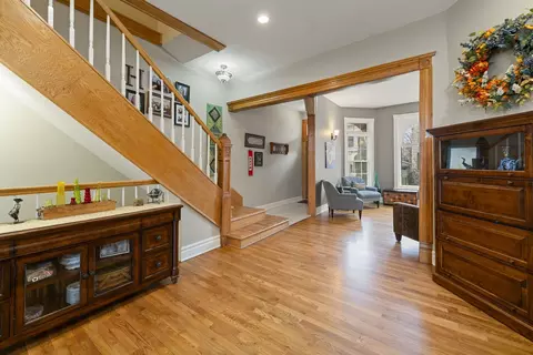 4429 S Berkeley Ave, Chicago, IL 60653 photo 6