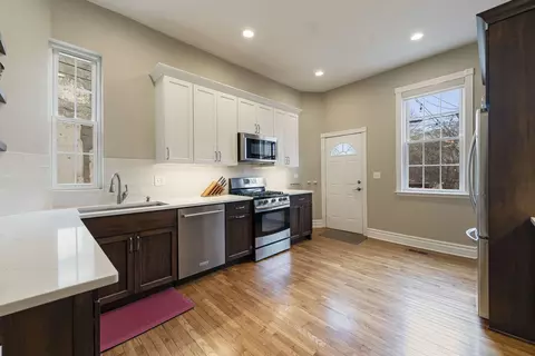 4429 S Berkeley Ave, Chicago, IL 60653 photo 10