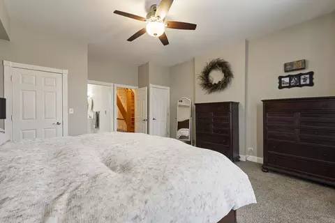 4429 S Berkeley Ave, Chicago, IL 60653 photo 14