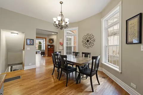 4429 S Berkeley Ave, Chicago, IL 60653 photo 9