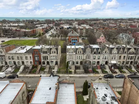 4429 S Berkeley Ave, Chicago, IL 60653 photo 35