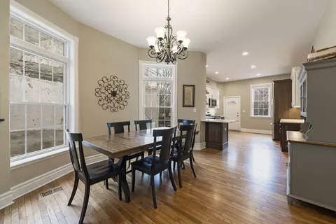 4429 S Berkeley Ave, Chicago, IL 60653 photo 8
