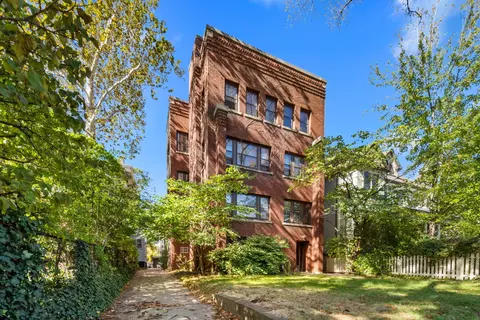 5712 S Dorchester Ave #3, Chicago, IL 60637