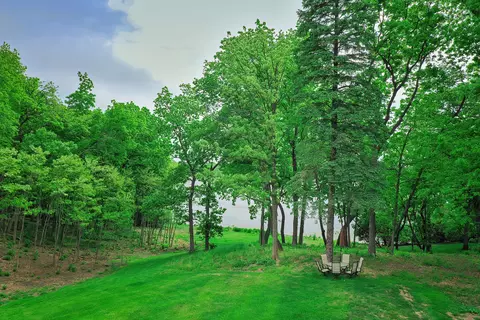 26813 N Chevy Chase Rd, Mundelein, IL 60060