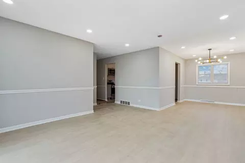 656 W 14th Pl, Chicago Heights, IL 60411 photo 4