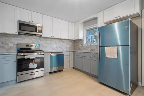 656 W 14th Pl, Chicago Heights, IL 60411 photo 2