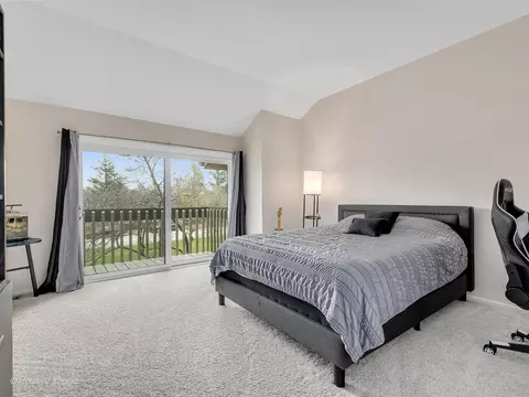 Bedroom - 7 Kane Ct, Willowbrook, IL 60527 photo 1 of 3
