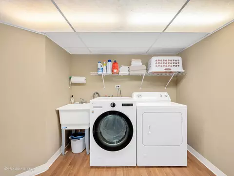 Other - 7 Kane Ct, Willowbrook, IL 60527 photo 2 of 3