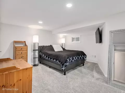 Bedroom - 7 Kane Ct, Willowbrook, IL 60527 photo 3 of 3