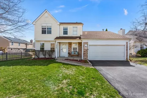 1270 Regent Dr, Mundelein, IL 60060