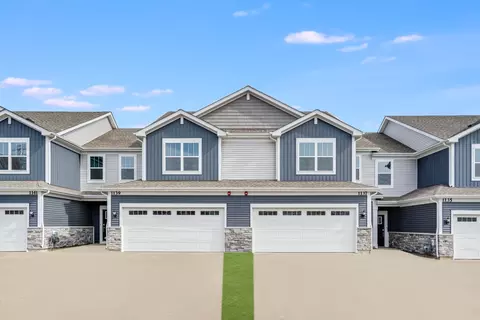1153 White Oak Cir, Crystal Lake, IL 60012