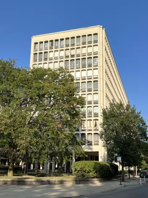 1400 E 55th Pl #313S, Chicago, IL 60637