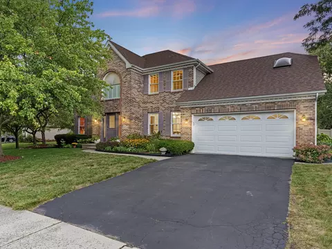 Exterior - 1804 Beloit Ct, Naperville, IL 60565 photo 4 of 11