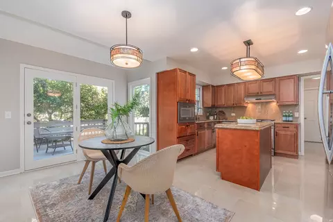 Kitchen - 1804 Beloit Ct, Naperville, IL 60565 photo 1 of 3