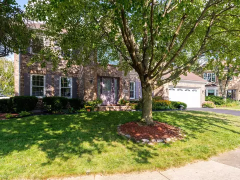 Exterior - 1804 Beloit Ct, Naperville, IL 60565 photo 2 of 11