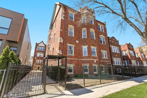 2438 N Hamlin Ave #3A, Chicago, IL 60647