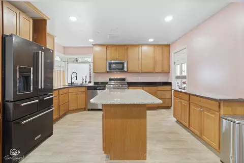 Kitchen - 7840 S Springfield Ave, Chicago, IL 60652 photo 3 of 3