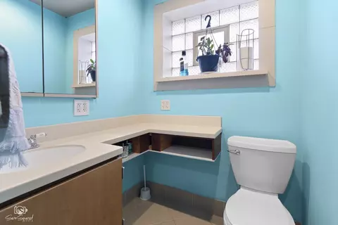 Bath - 7840 S Springfield Ave, Chicago, IL 60652 photo 2 of 3