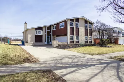 10417 Long Ave, Oak Lawn, IL 60453