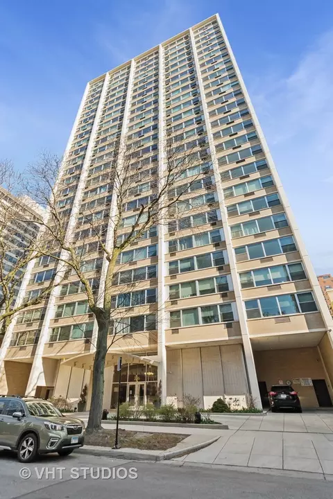 336 W Wellington Ave #1902, Chicago, IL 60657