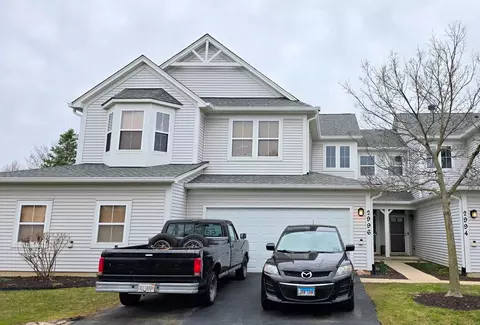 2996 Falling Waters Ln, Lindenhurst, IL 60046