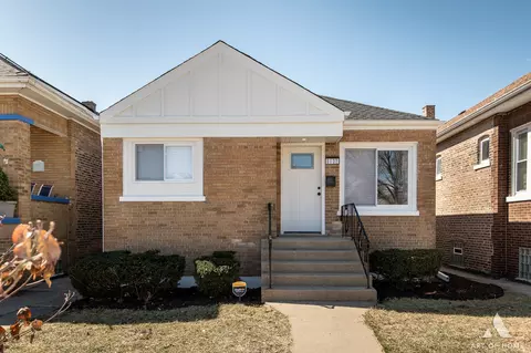 9132 S Ellis Ave, Chicago, IL 60619
