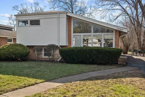 1342 Ferndale Ave, Highland Park, IL 60035