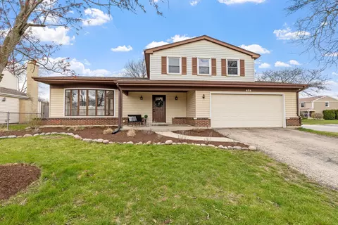 426 Monticello Ave, Westmont, IL 60559