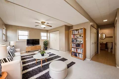 4080 Chesapeake Ct, Hoffman Estates, IL 60192 photo 11