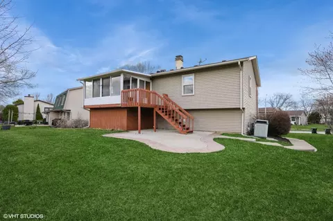4080 Chesapeake Ct, Hoffman Estates, IL 60192 photo 14