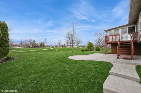 4080 Chesapeake Ct, Hoffman Estates, IL 60192 photo 16