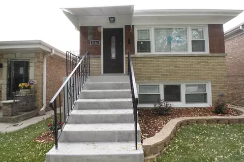 3126 Cuyler Ave, Berwyn, IL 60402