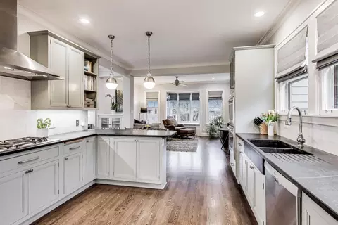 2321 Forestview Rd, Evanston, IL 60201 photo 10