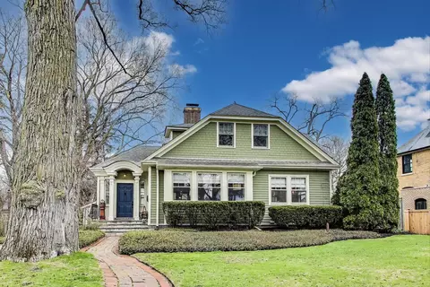 2321 Forestview Rd, Evanston, IL 60201