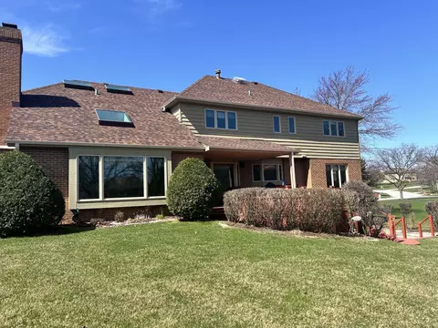 321 Devon Dr, Burr Ridge, IL 60527 photo 2
