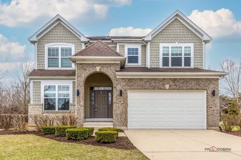 267 Kendall Ct, Buffalo Grove, IL 60089