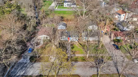 View/Area - 418 S Pierce Ave, Wheaton, IL 60187 photo 9 of 10