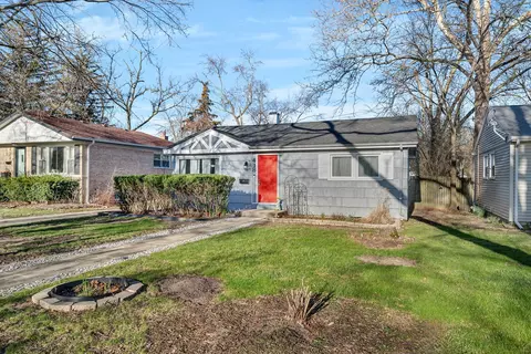 418 S Pierce Ave, Wheaton, IL 60187