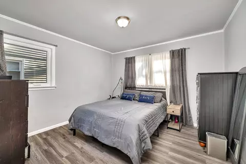 Bedroom - 418 S Pierce Ave, Wheaton, IL 60187 photo 2 of 2