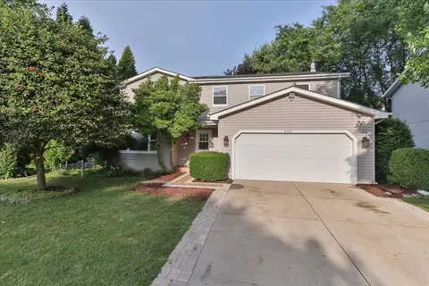 636 N Lyle Ave, Elgin, IL 60123