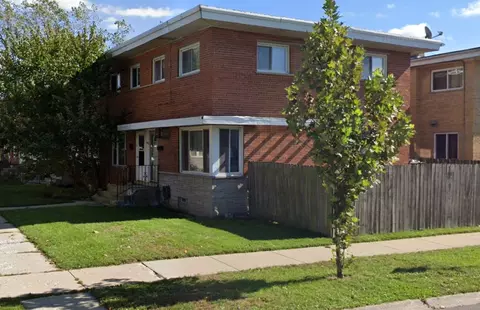 10033 Frontage Rd #A, Skokie, IL 60077