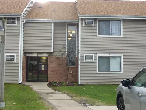 3900 Bayside Dr #3, Palatine, IL 60074