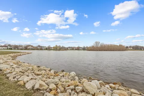 View/Area - 733 Bent Ridge Ln, Elgin, IL 60120 photo 2 of 2