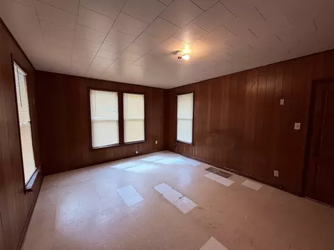 439 S Chicago Ave, Kankakee, IL 60901 photo 9