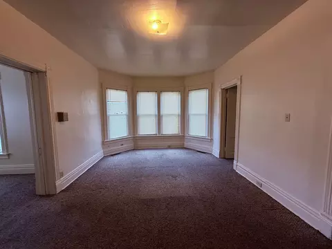 439 S Chicago Ave, Kankakee, IL 60901 photo 3